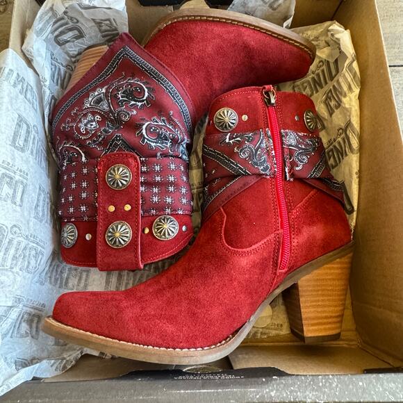Dingo Red Ankle Boots with Bandana Detail - Picture 2 of 14